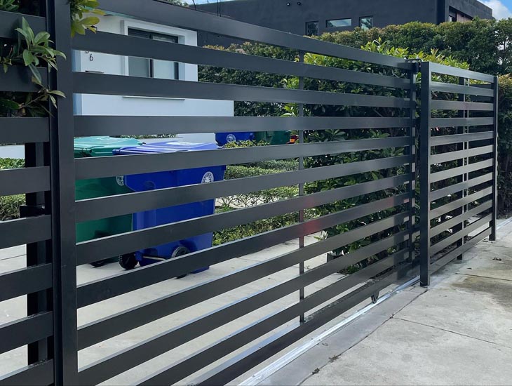 Contratista de puertas motorizadas Miami Lakes