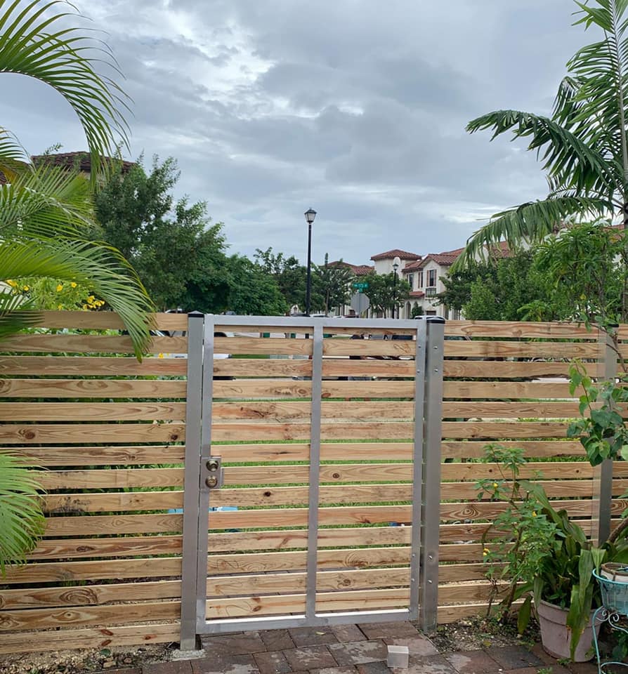 Fabricante de cercas de madera Miami Lakes